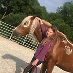Οργανωμένο κάμπινγκ Glamping Nad Meandry V Jurte Chyňava
