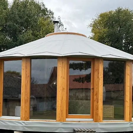 Glamping Nad Meandry V Jurte